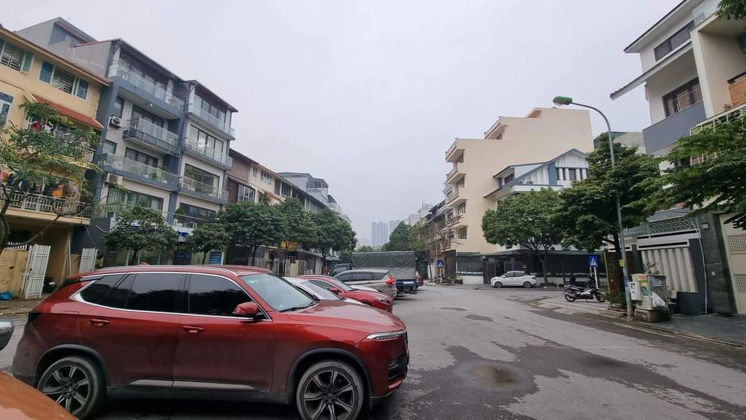 Bán gấp BT nhà vườn tổng cục 5 Tân Triều, PHÂN LÔ GÓC 100m2, GARA, nhỉnh 15 tỷ.