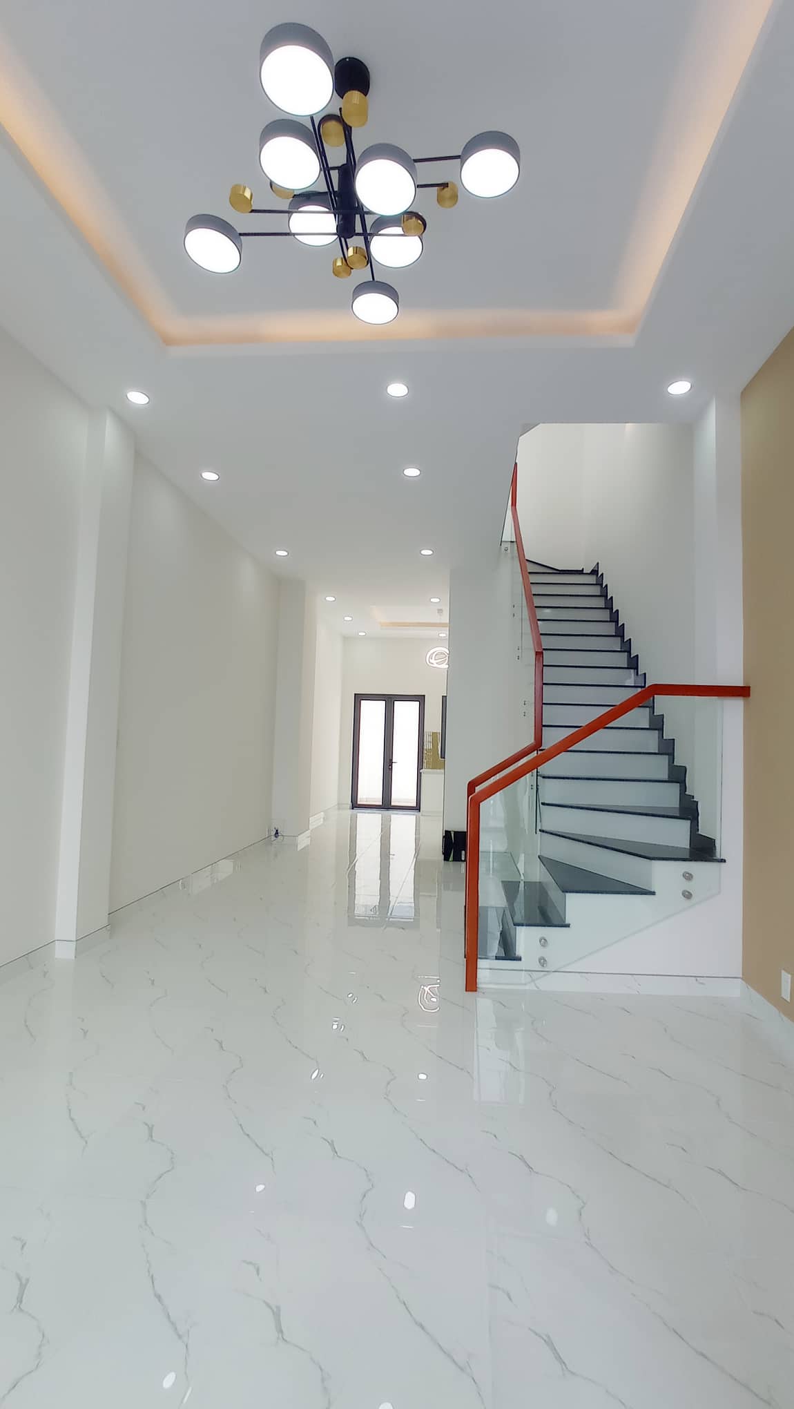 Bán nhà Lê Trọng Tấn Tân Phú – Chỉ nhỉnh 7 Tỷ nhà mới đẹp lung linh diện tích rộng 80M2 HXH sát mặt tiền