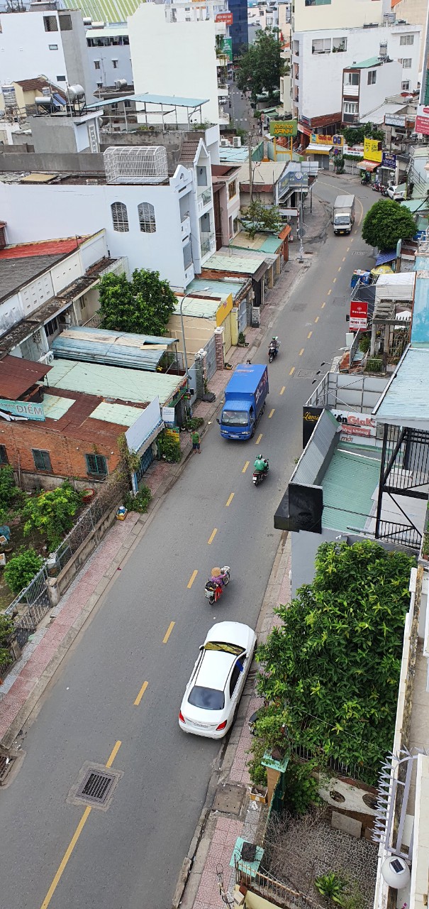 Bán gấp nhà mặt tiền Nguyễn Văn Đậu, phường 7, Bình Thạnh 4,5x25m