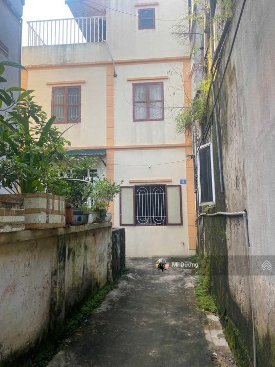 Nhà dân 4 tầng, ngay sau trường mầm non, c1 Yên Nghĩa. Ngõ riêng 2m. 50m ô tô, S 36m2, 1,85 tỷ