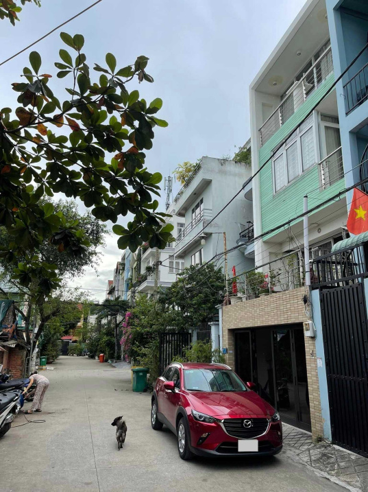 Nhà đẹp 4 tầng KDC Kim Sơn Nguyễn Hữu Thọ Quận 7 giá 12,5 tỷ bớt lộc