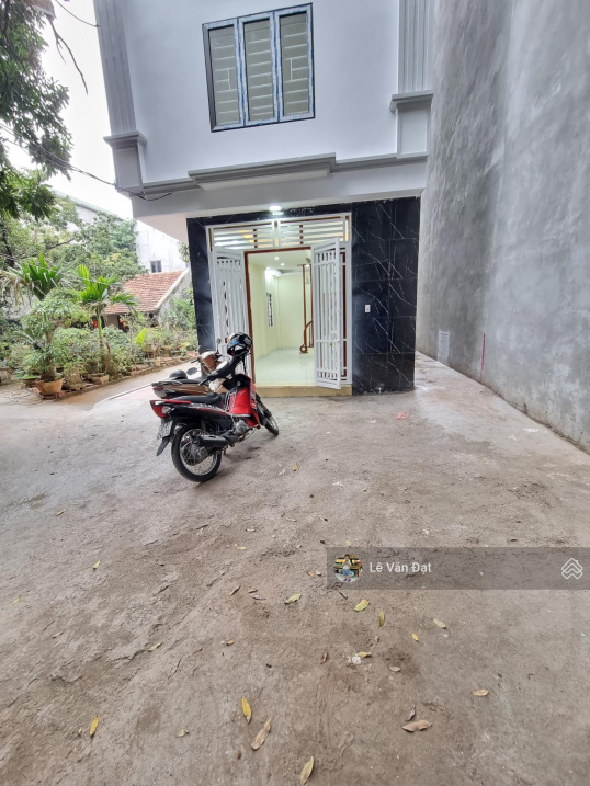 Nhà mới chỉ 1.55 tỷ, cách BX Yên Nghĩa 2km. Cách QL 6 Đang mở rộng 500m. LH 0961 418 282