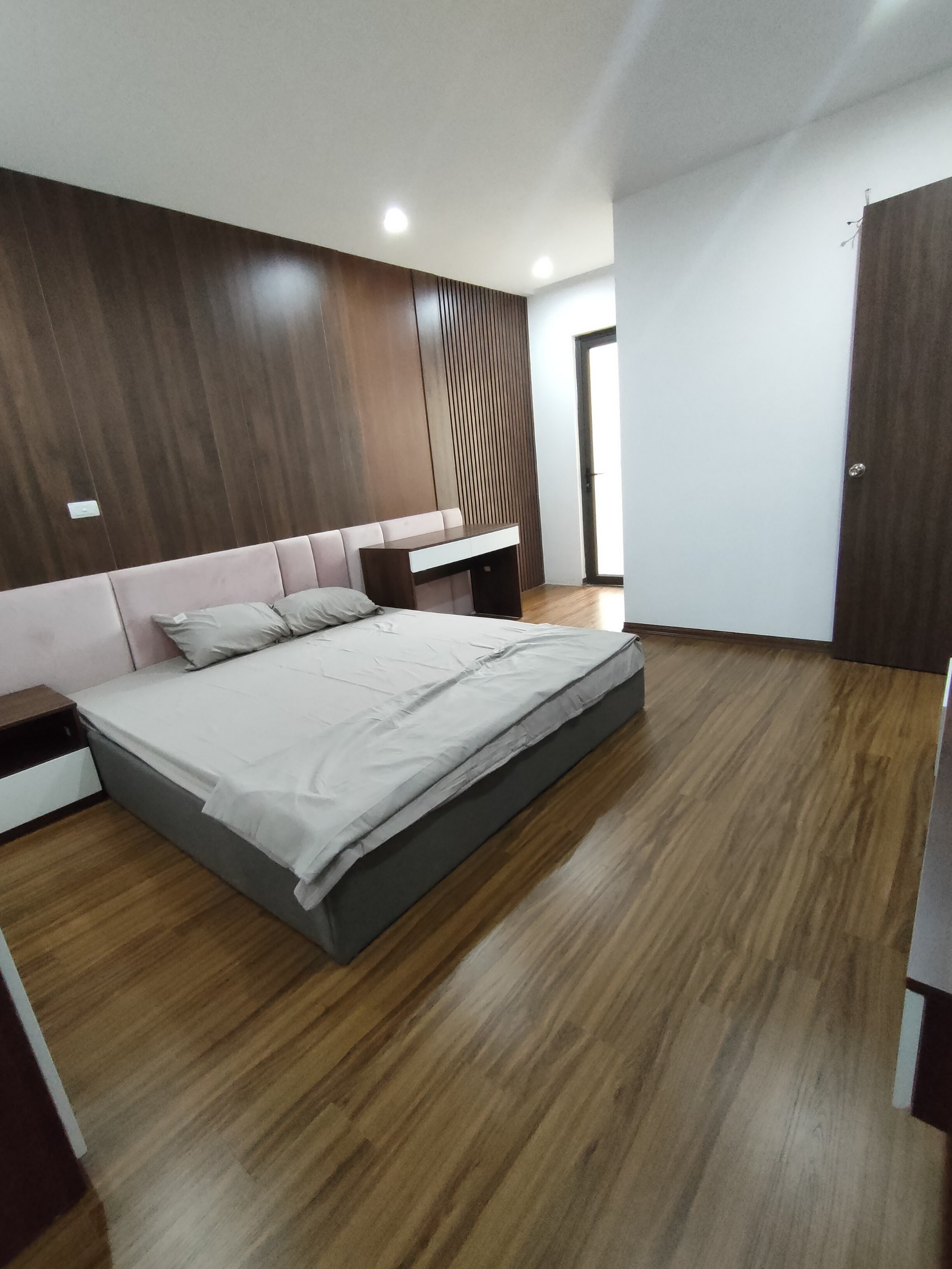 CẦN BÁN GẤP CHUNG CƯ SÔNG NHUỆ - SAILS TOWER - KIẾN HƯNG - HÀ ĐÔNG . LH : 0896551079