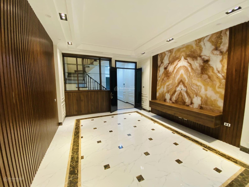 Phân lô - 7 tầng thang máy - oto tránh vỉa hè - bán nhà Trường Chinh Thanh Xuân dt 55m giá 13,5 tỷ