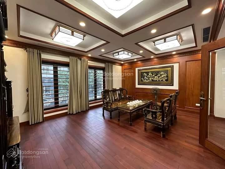 Phố Nguyễn Khang, phân lô, gara 7c, 83m2, MT siêu rộng 5.8m, giảm chào 1,5 tỷ