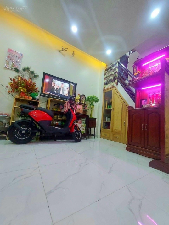 Phú Thọ Hoà, Tân Phú, 2 tầng mới ở ngay, ngang 4.2m, hẻm sạch đẹp, giá rẻ chỉ 2 tỷ X