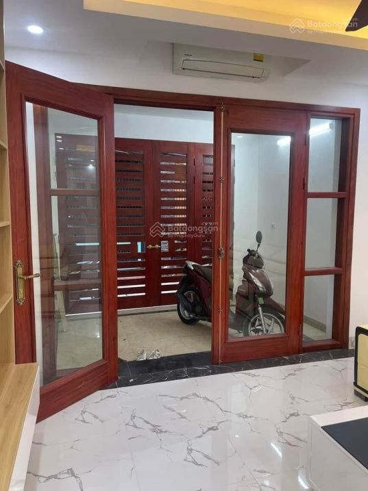 Siêu phẩm mặt ngõ Võng Thị, 46m2, 4 tầng, MT4m, ngõ thông tứ tung, tiện ích đỉnh, 7,95 tỷ