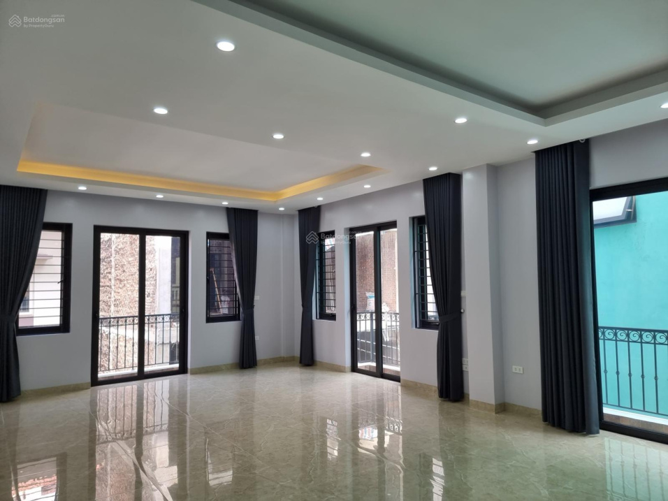 Siêu phẩm sát MP Võ Chí Công, 70m2, 7T, ô tô tránh, thang máy, đẹp long lanh, kd đỉnh, 25,5 tỷ