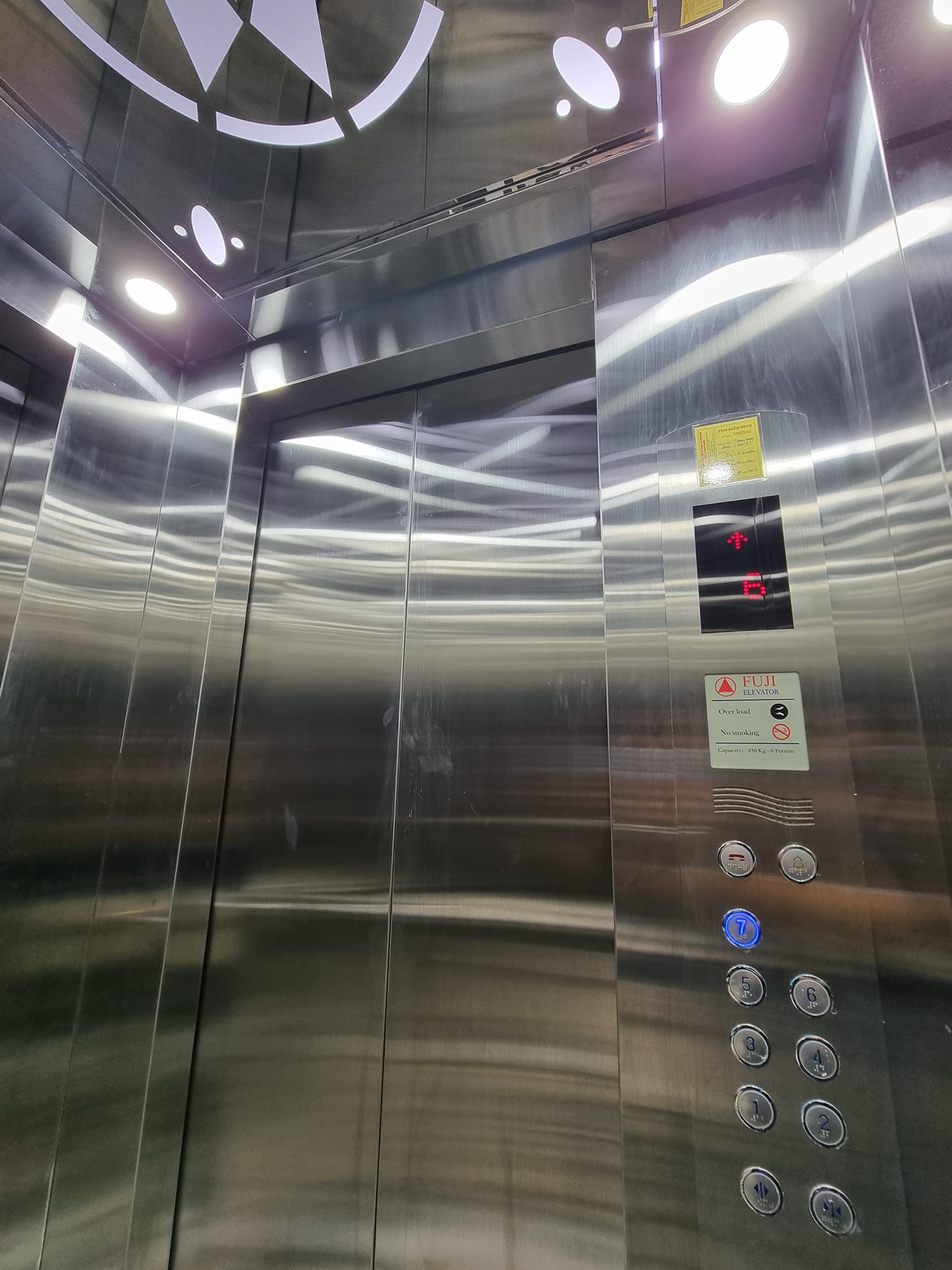 Nhà Phố Trần Cung 45m 8Tầng Thang máy Mặt Tiền 5m Kinh Doanh Vô Địch Doanh Thu Khủng.