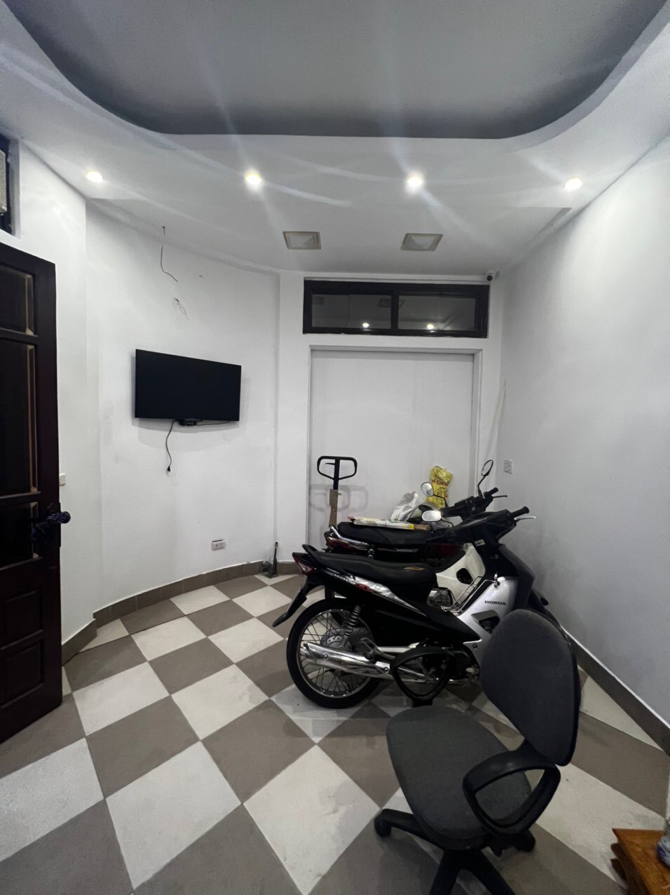 Bán nhà lô góc Trần Cung 38m2, mặt tiền 4m, giá 3.6 tỷ LH 0886585789