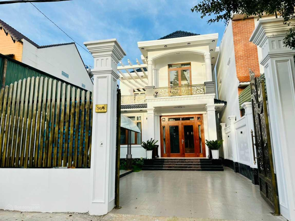 Vila 1T2L đường Mai Thị Lựu, P Ea Tam, TP BMT