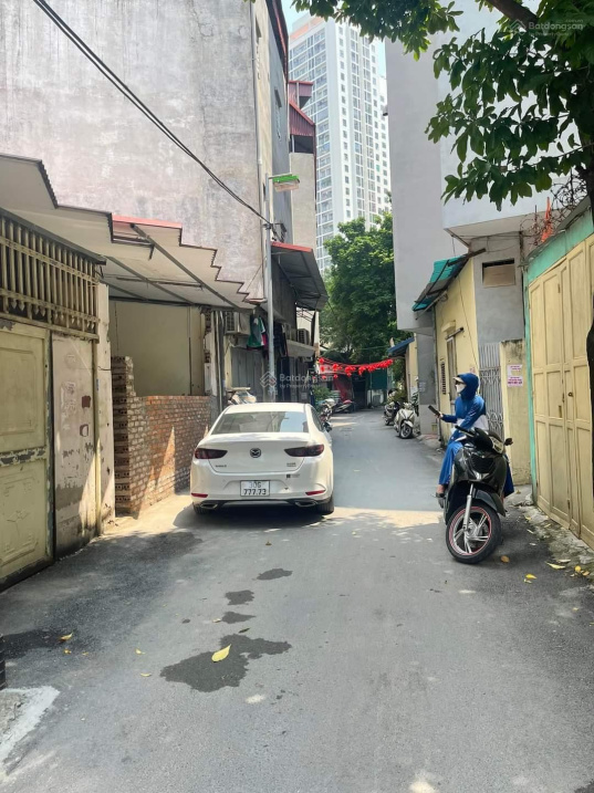 Vỡ nợ bán gấp nhà vườn 200m2 có nhà 5 tầng + đất. Mt 8m. Giá 10,5 tỷ đường Trịnh Văn Bô - Xuân P