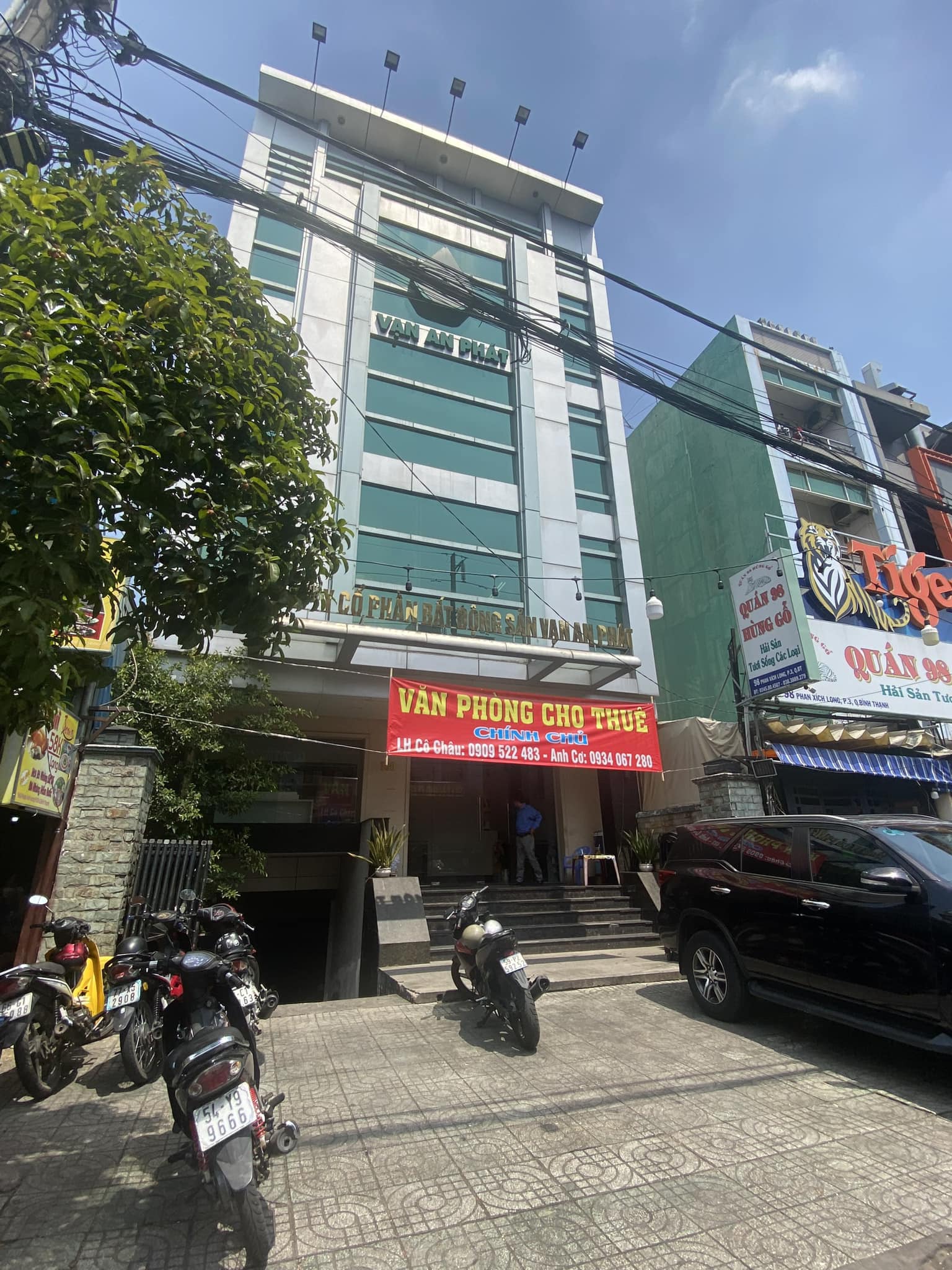 Cho thuê tòa nhà mặt tiền 100 Phan Xích Long, phường 3, Bình Thạnh-DT:8x16m 6 tầng giá thuê 180tr/th TL