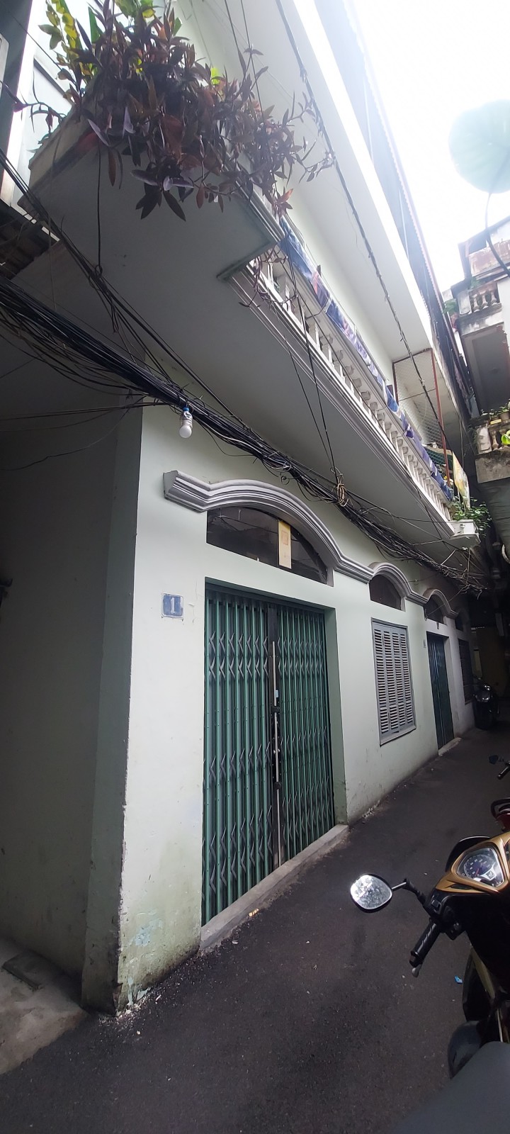 Bán đất tặng nhà Khương Trung, Thanh Xuân 95m2, 6PN, Lô góc mặt ngõ thông, chỉ 5,5 tỷ