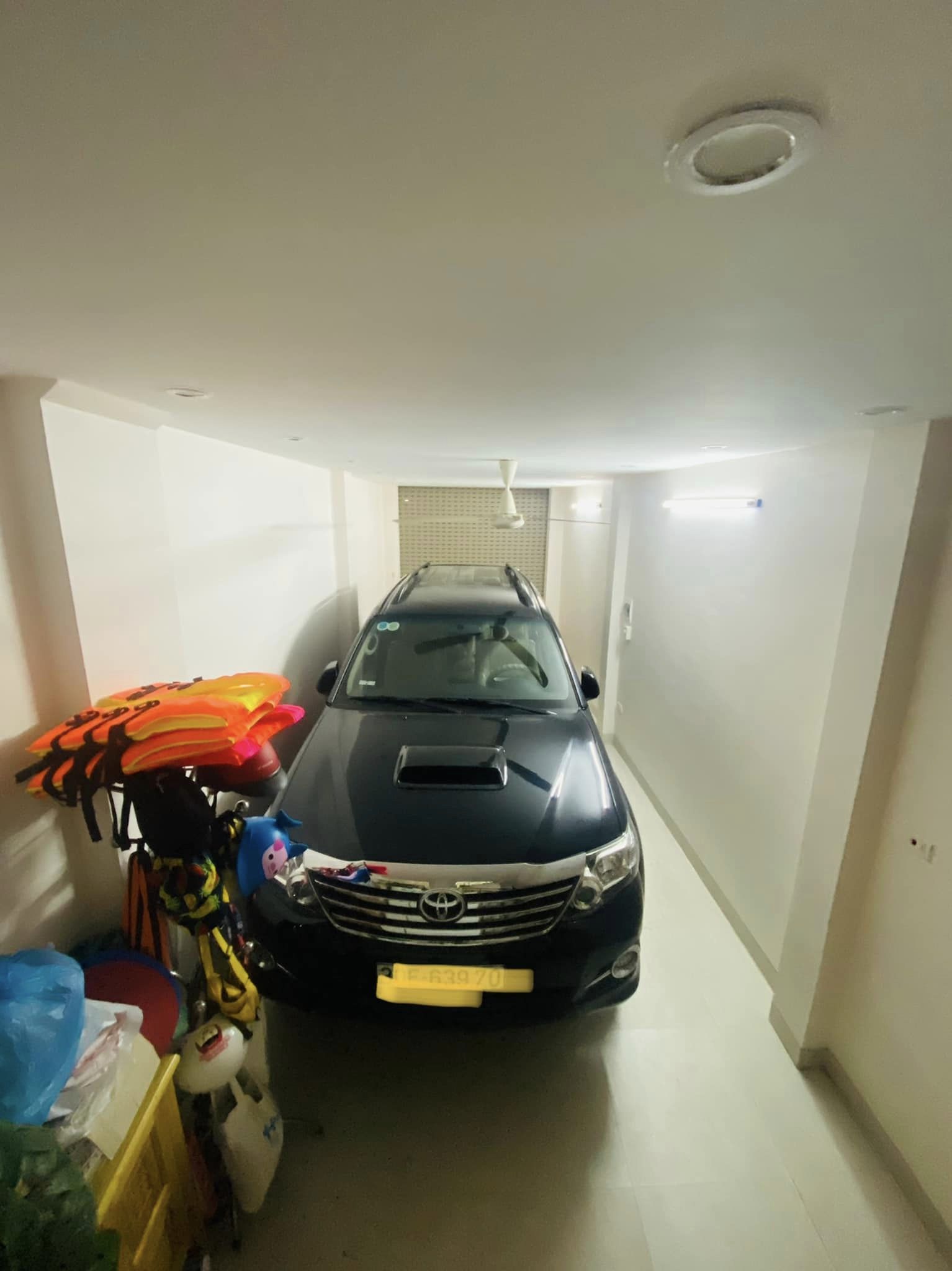 Bán nhà phân lô, ô tô, Phú Diễn, BTL, 35m, 6T, giá 6 tỷ, ô tô vào nhà.