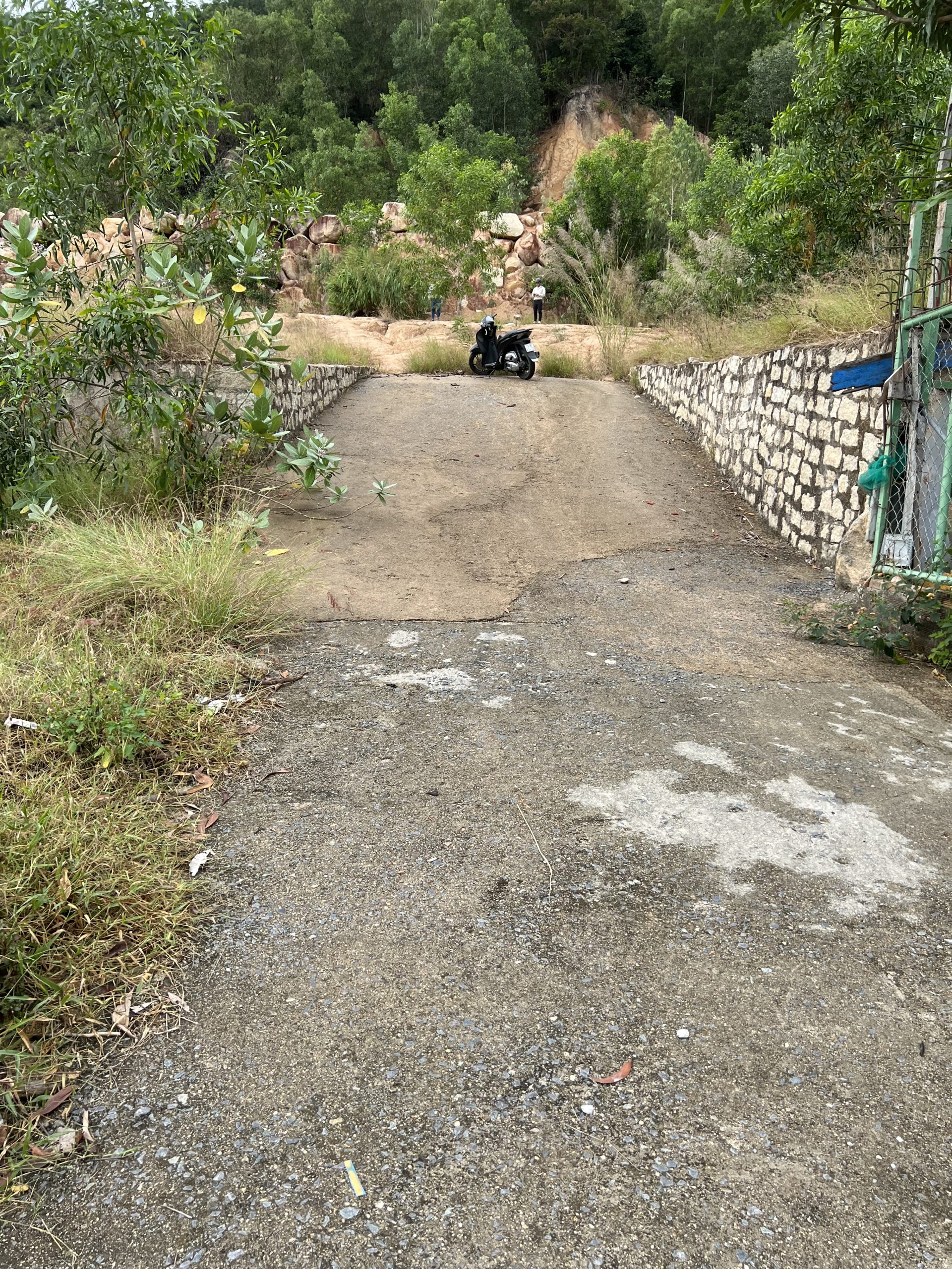 CHÍNH CHỦ CẦN BÁN LÔ ĐẤT THÔN PHƯỚC HẠ, PHƯỚC ĐỒNG, NHA TRANG. DT 275M2. GIÁ 3,8TR/M2 - NHA