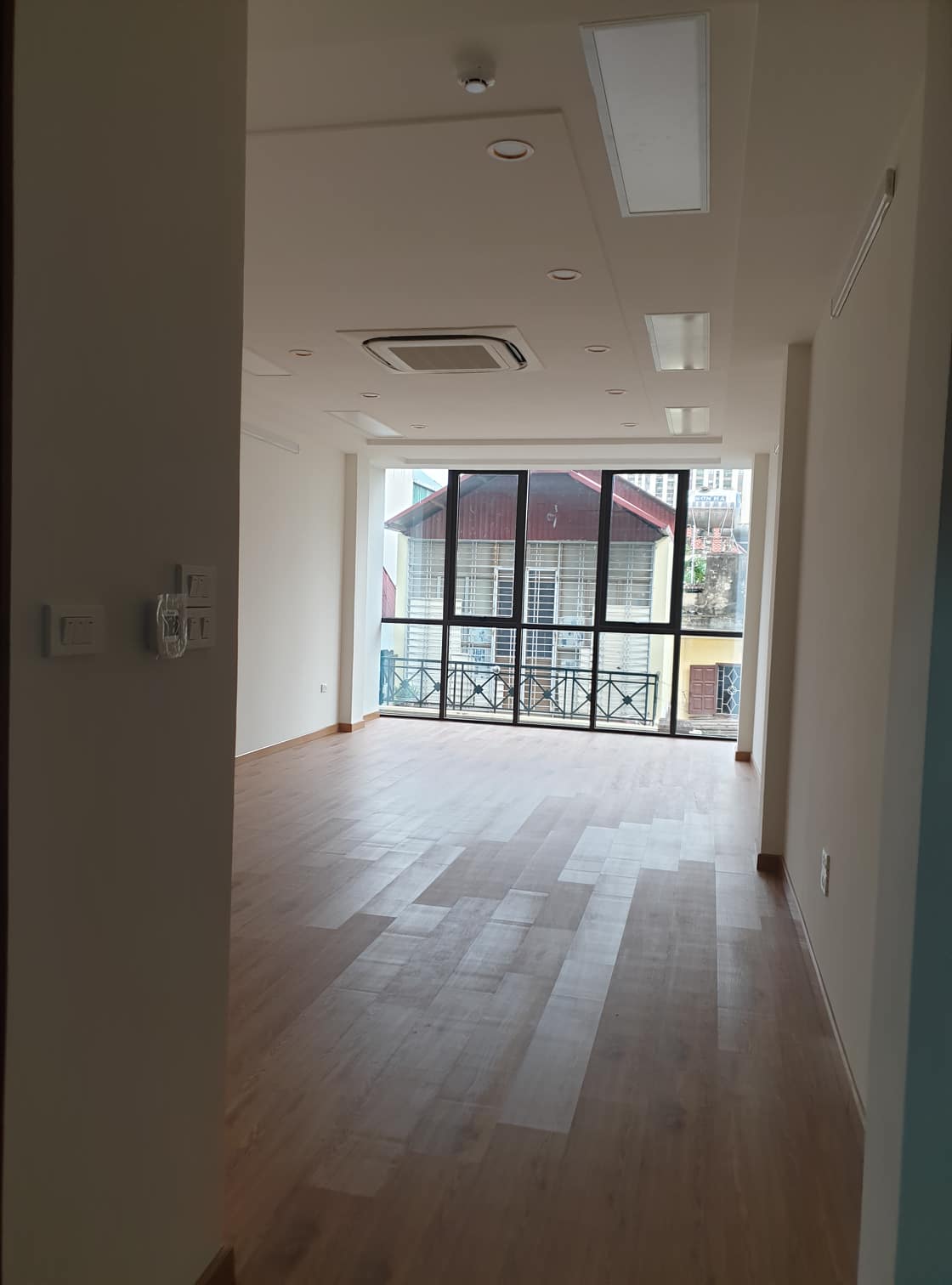 CHÍNH CHỦ NHỜ BÁN NHÀ PHÂN LÔ TRUNG KÍNH, THÔNG MẠC THÁI TỔ, 50M2, ĐƯỜNG 3 XE TRÁNH 12.5 TỶ