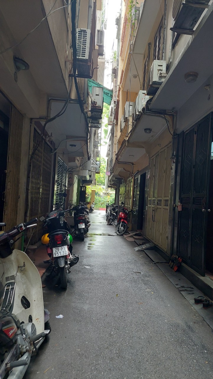 Bán nhà khu 28B Điện Biên Phủ, trung tâm Ba Đình