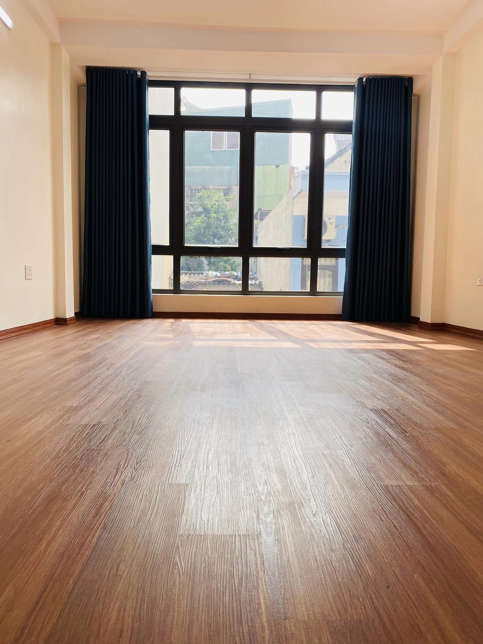 Nhà mới số 9 ngõ 266 Lê Thanh Nghị - Đầy đủ tiện ích, sổ đỏ chính chủ