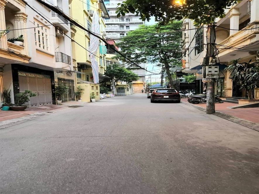bán nhà ngõ 1 Trần Quốc Hoàn