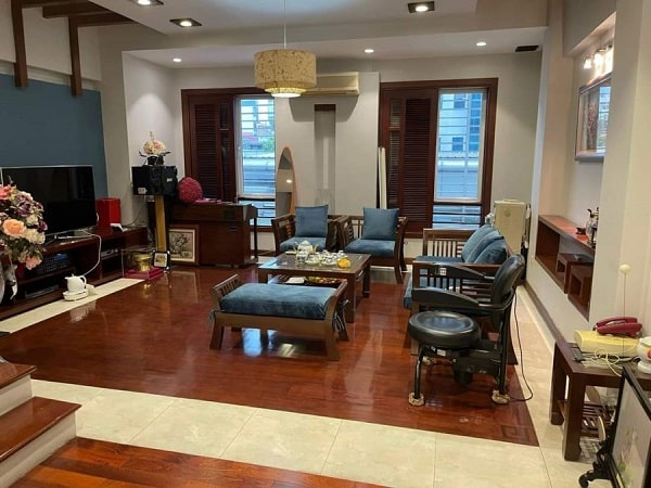 Bán gấp nhà 2 mặt thoáng ngõ 19 Vạn Bảo DT 52m2 giá 7.5 tỷ