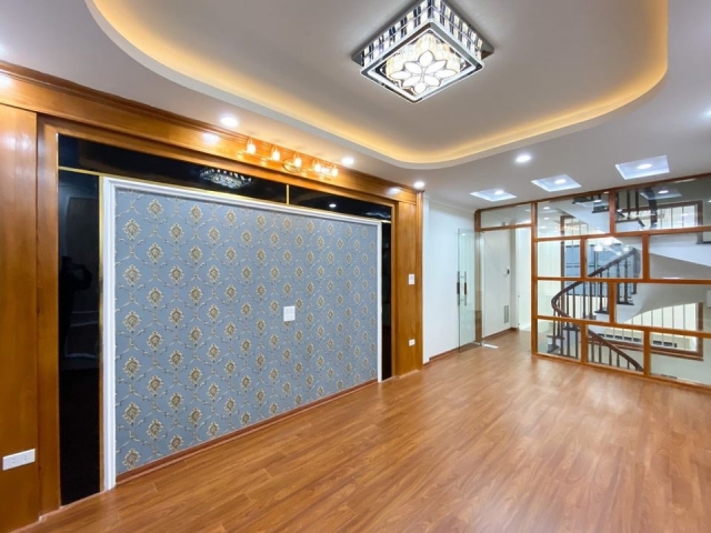 CHÍNH CHỦ NHỜ BÁN MẶT ĐƯỜNG NHÁNH DUY TÂN, 3 ÔTÔ TRÁNH, VỈA HÈ 2 BÊN, 50*8, Ở, KD 17 TỶ