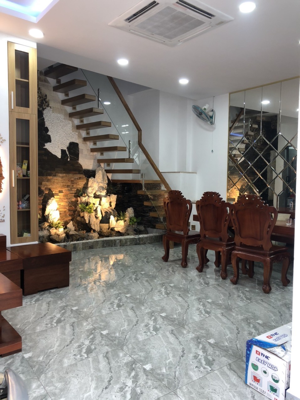 Bán Nhà Riêng Nguyễn Trọng Tuyển, Tân Bình, 50 m2, 4 Tầng, Khu Trung Tâm, Giá Tốt