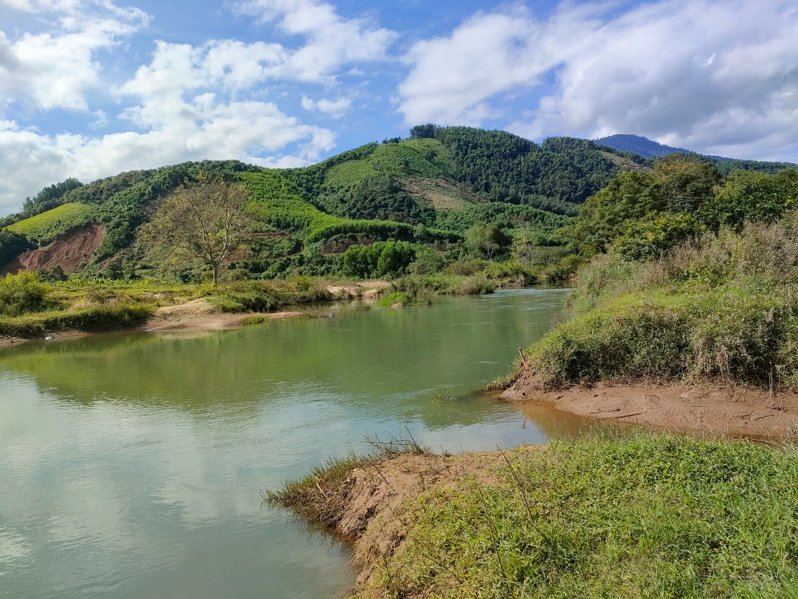 Bán vườn bưởi Sông Cầu - Khánh Vĩnh giáp sông