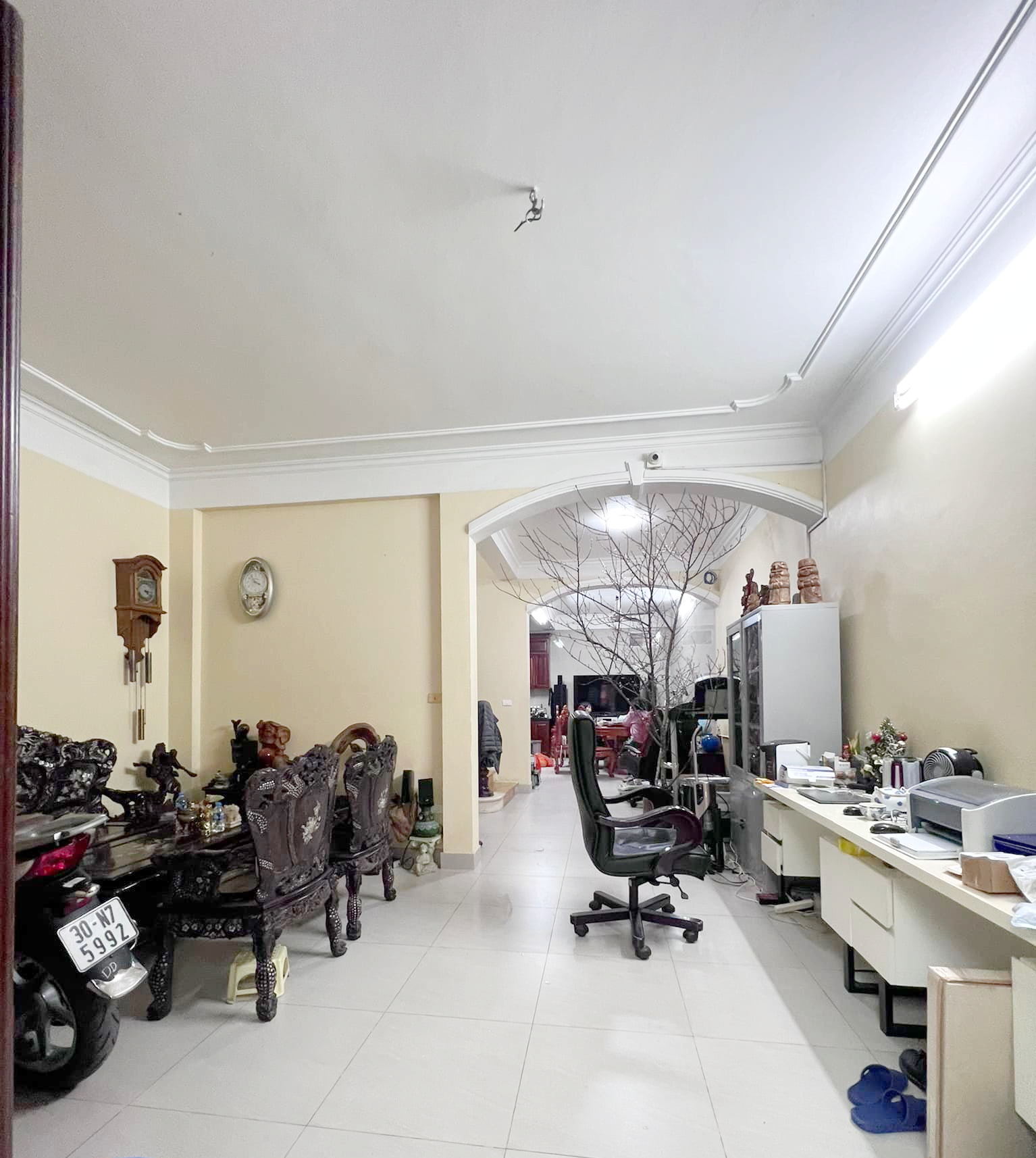 Bán nhà Lạc Trung 100m Ô tô vào nhà 2 thoáng mặt tiền rộng giá chỉ 110tr