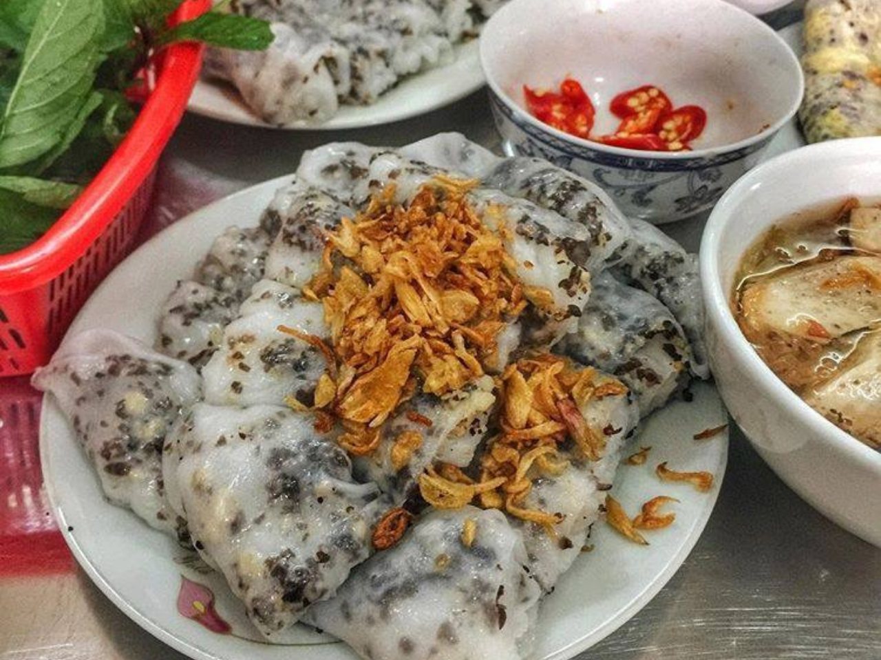 banh-cuon-doi-can-gia-truyen