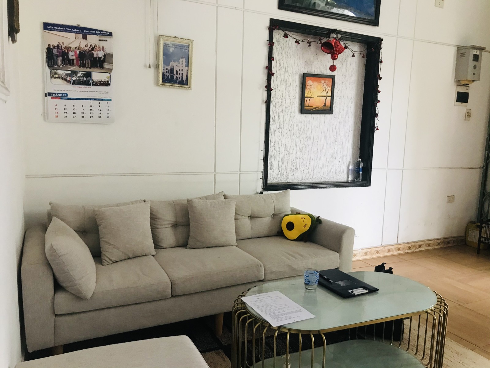 Bán nhà mặt tiền đường Nguyễn Đức Cảnh, Hải Châu, 3 tầng, 63 m2, ô tô đỗ, sầm uất bậc nhất. Chỉ 6,9 tỷ.