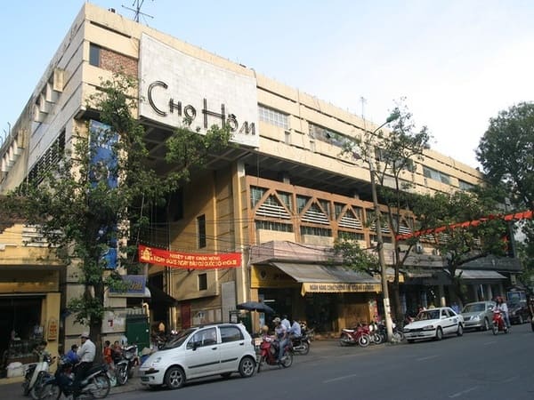 Chợ Hôm Hà Nội địa chỉ mua sắm nổi tiếng 3 cho-hom-ha-noi-3