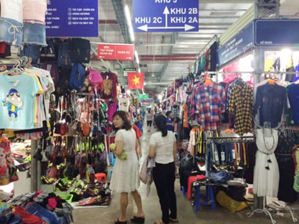 Chợ Mơ Hà Nội địa điểm mua sắm độc đáo 2 cho-mo-ha-noi-2
