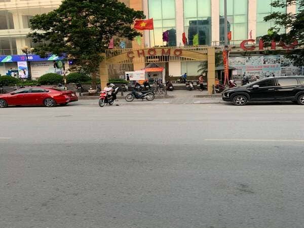 Chợ Mơ Hà Nội địa điểm mua sắm độc đáo 1 cho-mo-ha-noi-1