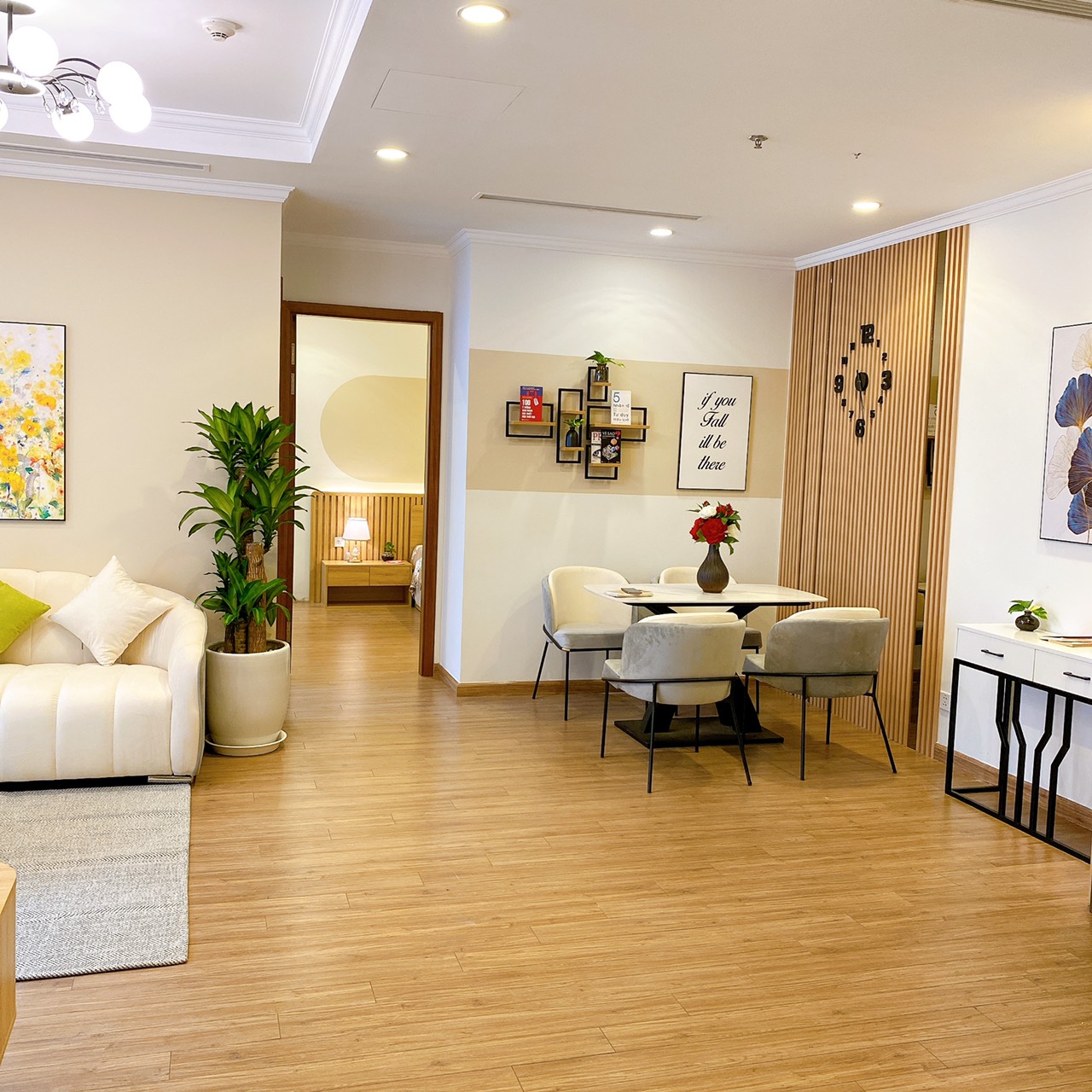 Danh sách các căn hộ 2-3PN sổ đỏ trực tiếp cđt bán tại toà Kinh Đô Building 93 Lò Đúc