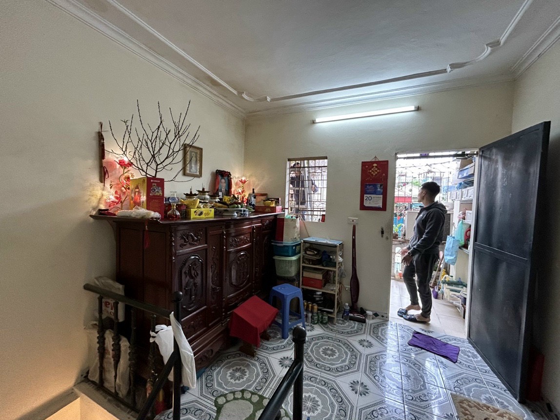 Bán nhà 6 tầng, ngõ rộng, sổ vuông, chỉ 2,7 tỷ TL tại Đội Cấn, Ba Đình