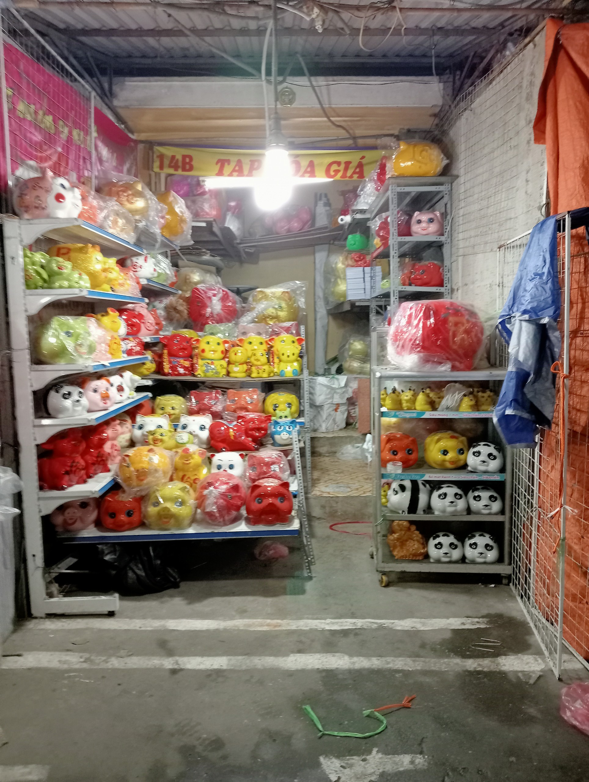 Chính chủ cần sang nhượng hoặc cho thuê ki ốt chợ láng Hạ B