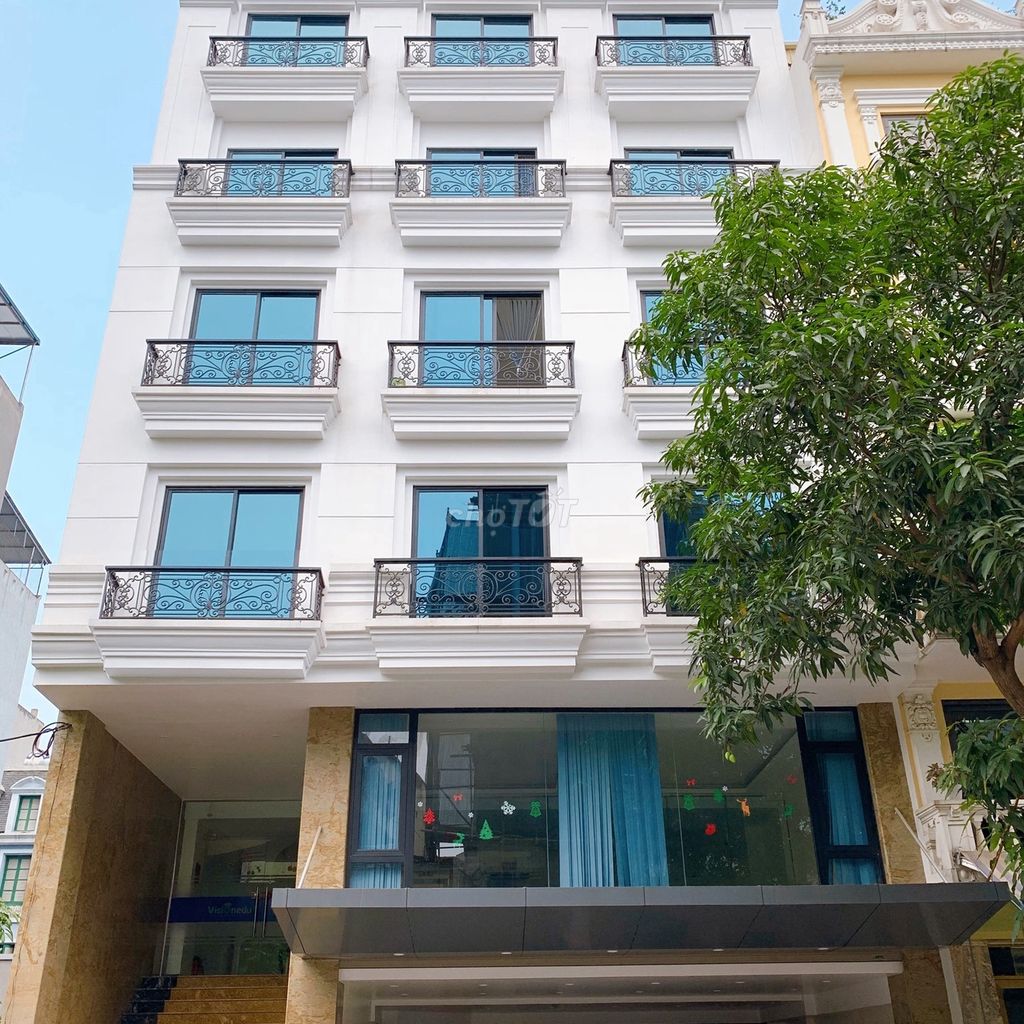 Nhượng lại văn phòng giá rẻ ngồi được 8-10 người tại Ngõ 54 Đường Lê Quang Đạo