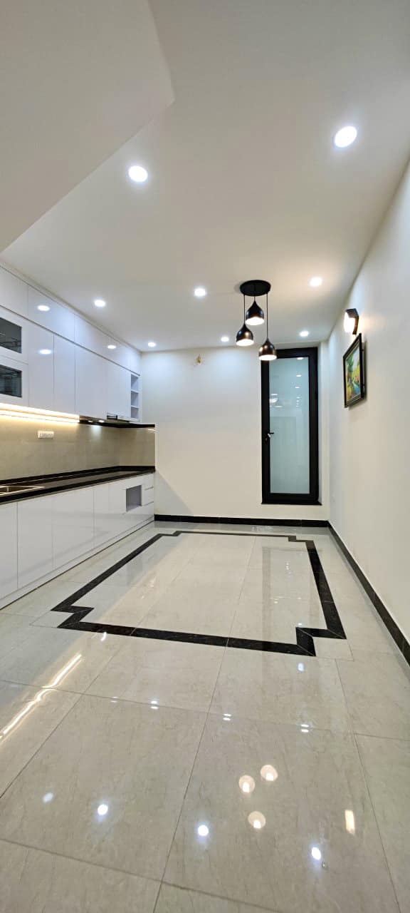 Bán nhà 48m x 4T, ngõ nông, rộng có sân tại Hồ Đắc Di, Đống Đa, 5,6 tỷ TL