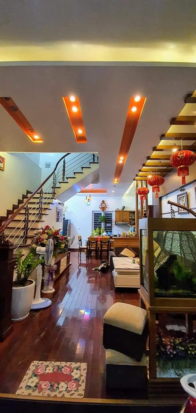 Khương Hạ Ô Tô chạy qua nhà, gần phố DT48m2 x 4 tầng, giá 4.4 tỷ.