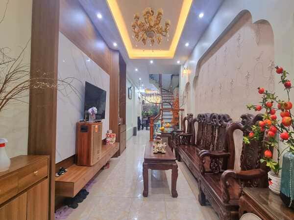 mua-ban-nha-tran-dai-nghia-3
