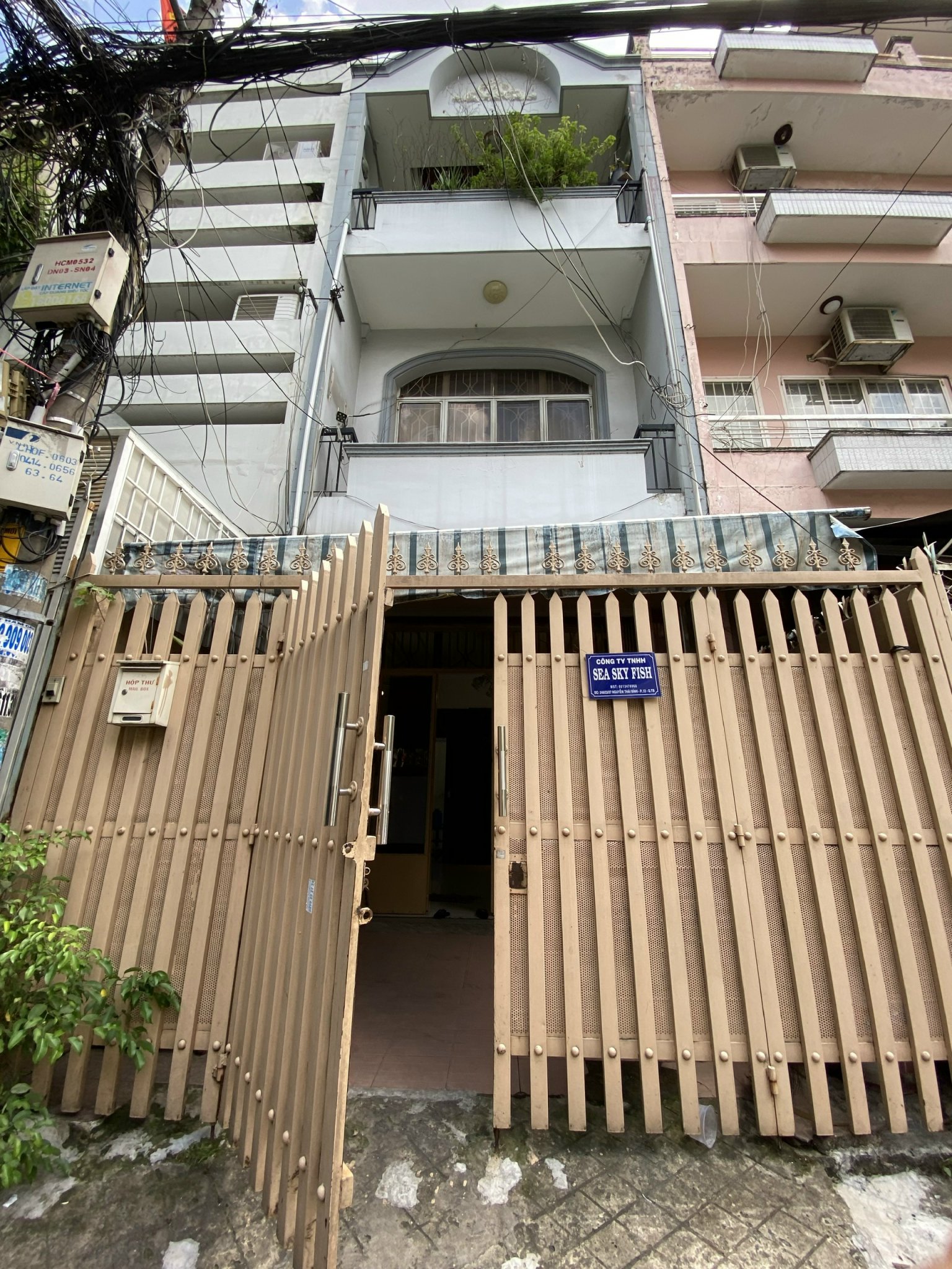 Bán nhà 2 mặt tiền hẻm, hẻm nhỏ và cụt đường Tôn Thất Tùng Phường Phạm Ngũ Lão, Quận 1, TP.HCM