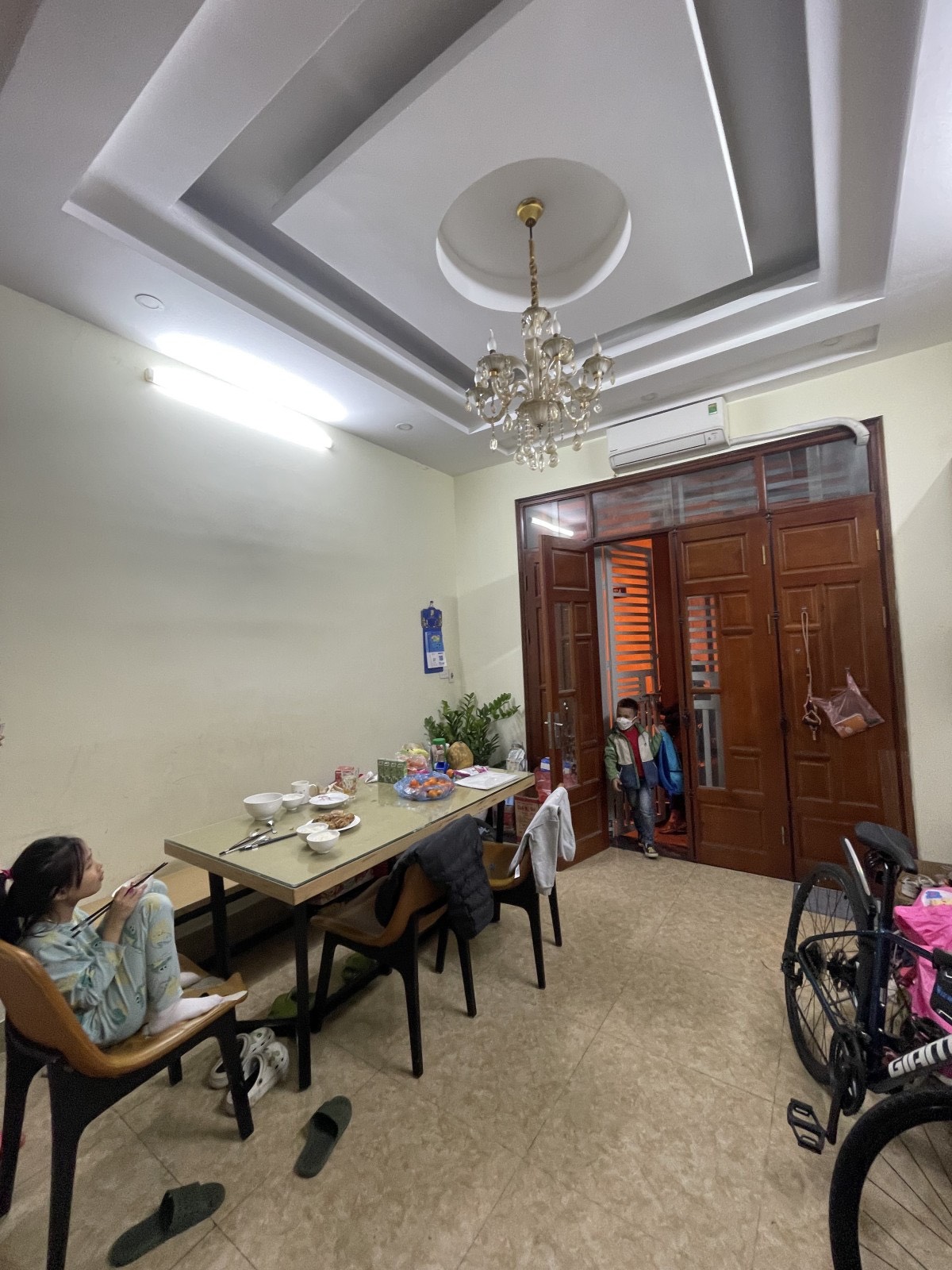 BÁN NHÀ TÂY SƠN, ĐỐNG ĐA, 43Mx5T, MT 4M, 4,85 TỶ, NHÀ ĐẸP Ở NGAY, NGÕ TO, THÔNG, SẠCH SẼ, GẦN PHỐ, TRƯỚC NHÀ 3M, Ở