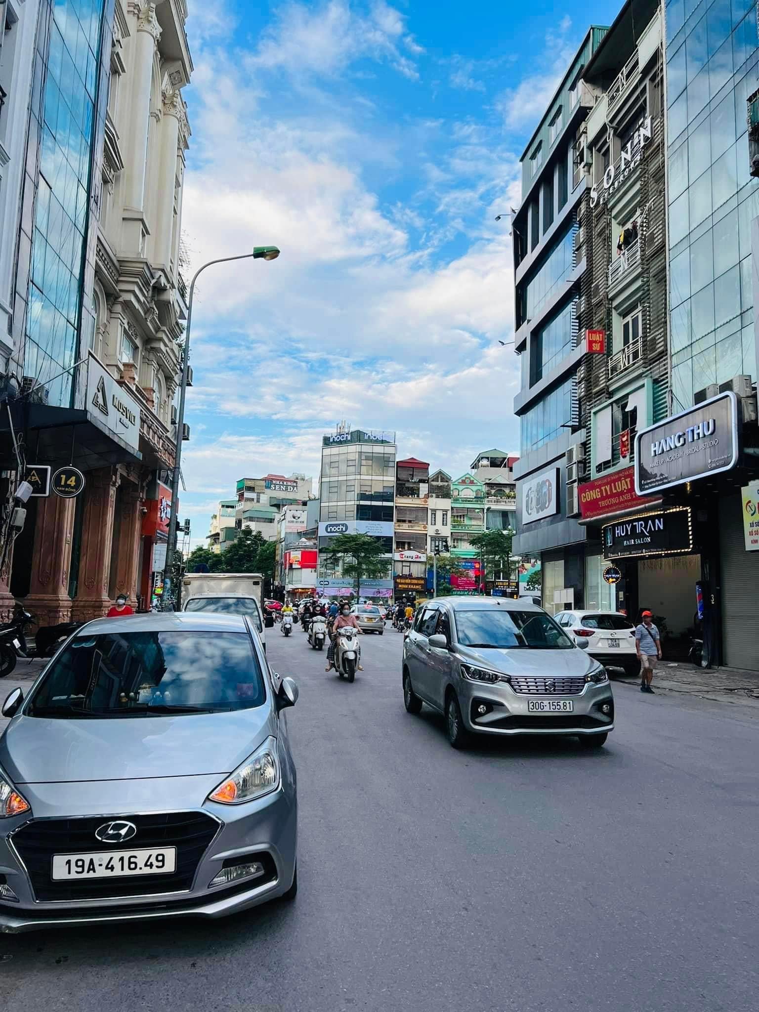 HẠ CHÀO GẦN 5 TỶ-CỰC KÌ THIỆN CHÍ BÁN -HIẾM - HÓT - ĐỈNH - NGÃ BA PHỐ NAM ĐỒNG XÃ ĐÀN VIP TRUNG TÂM LÕI QUẬN ĐỐNG ĐA - LÔ GÓC VỈA HÈ - KINH DOANH ĐẲNG CẤP