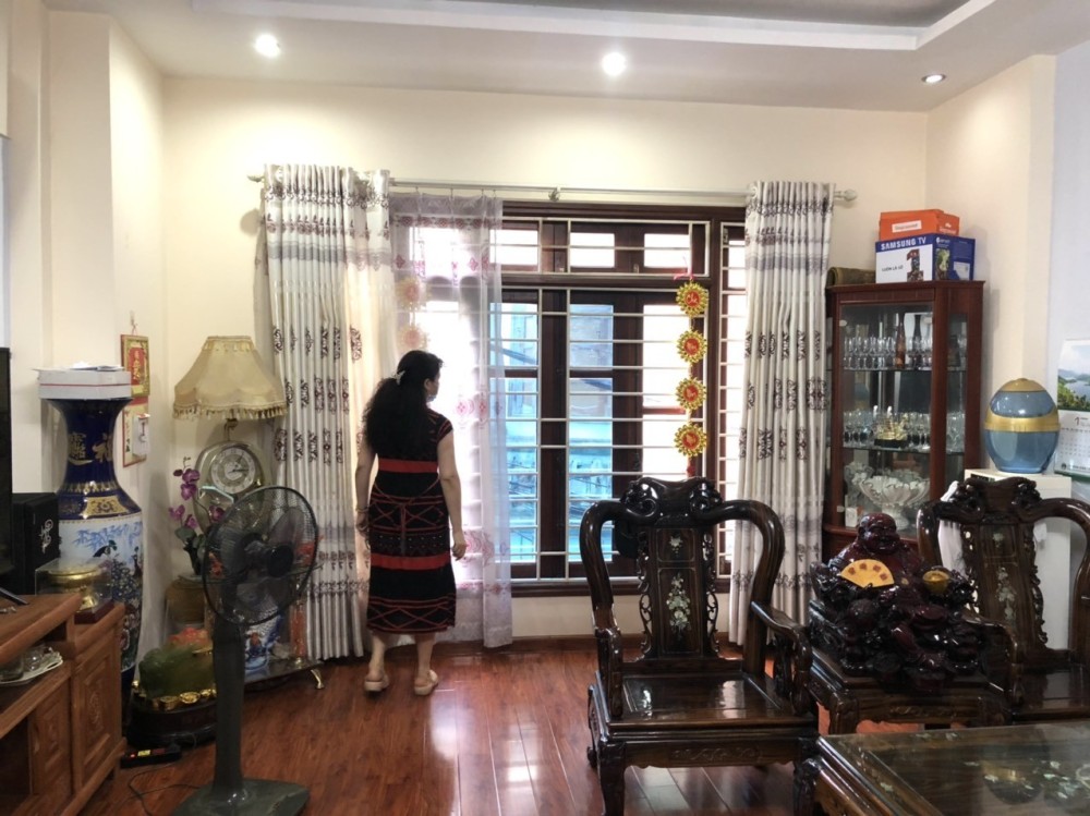 NGON, Nguyễn Lân 3 thoáng mặt ngõ, ô tô ra vào, DT42m2 x 5t, MT4.6m, chỉ 4.6 tỉ.