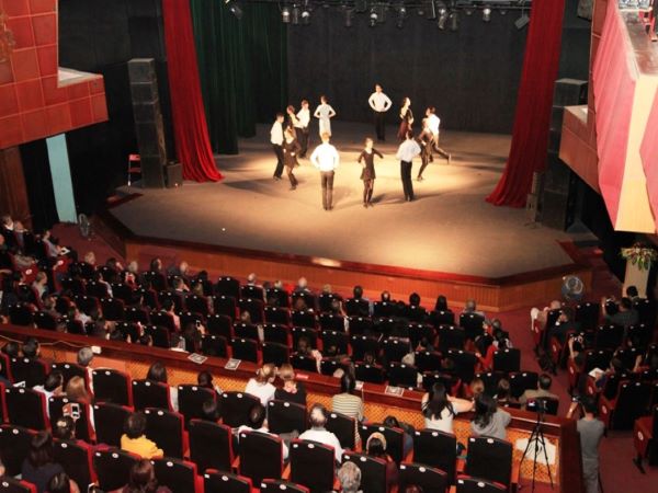 Nhà hát tuổi trẻ Việt Nam điểm đến thưởng thức nghệ thuật 2 nha-hat-tuoi-tre-viet-nam-2
