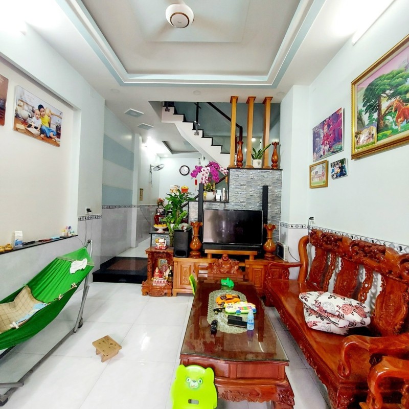 Bán gấp nhà HXH, 3T, 56m2, chỉ 3 tỷ 650tr, thạnh xuân 52, quận 12