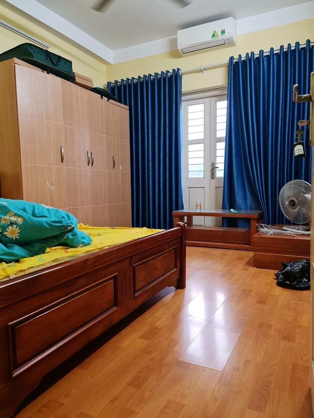 Bán Nhà Nguyên Hồng ngõ nông gần oto 2 thoáng nở hậu 48m chỉ 4.2 tỷ