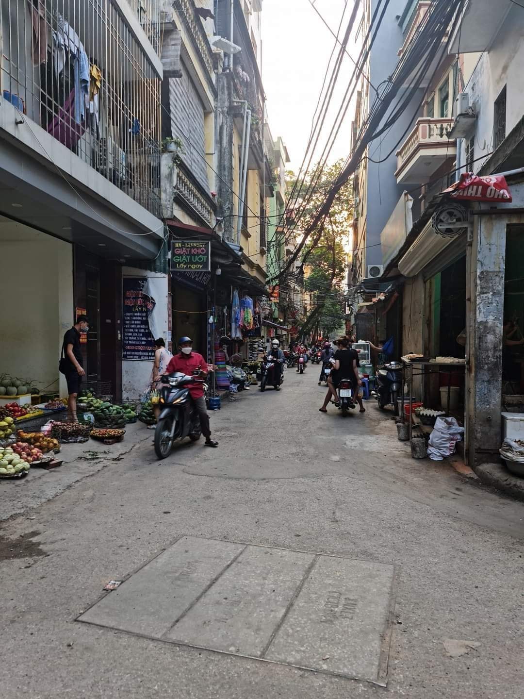 Nhà Gốc Đề Ngõ Thông Oto Kinh Doanh mặt tiền rộng dt 80m 8.8 tỷ