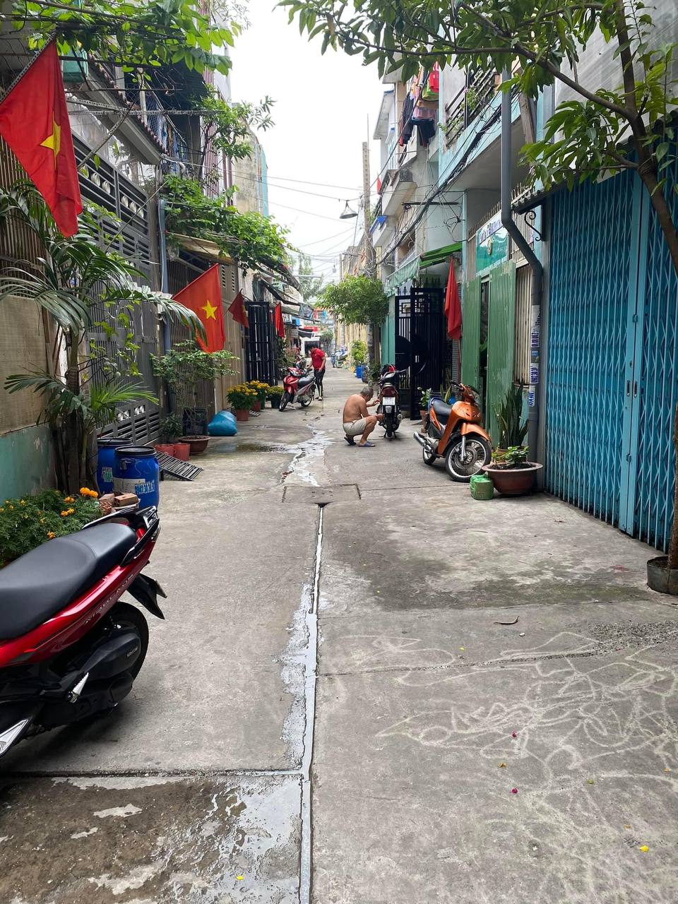 Bán nhà 4 tấng đường hương lộ 2, hẻm xe hơi 6m, 49m2 chỉ 5 tỷ